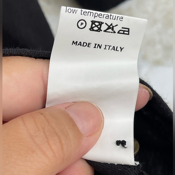 G. LABEL by Goop- Karmanos Organic
Cotton Puff Sleeve Henley Tee small - Picture 5 of 7